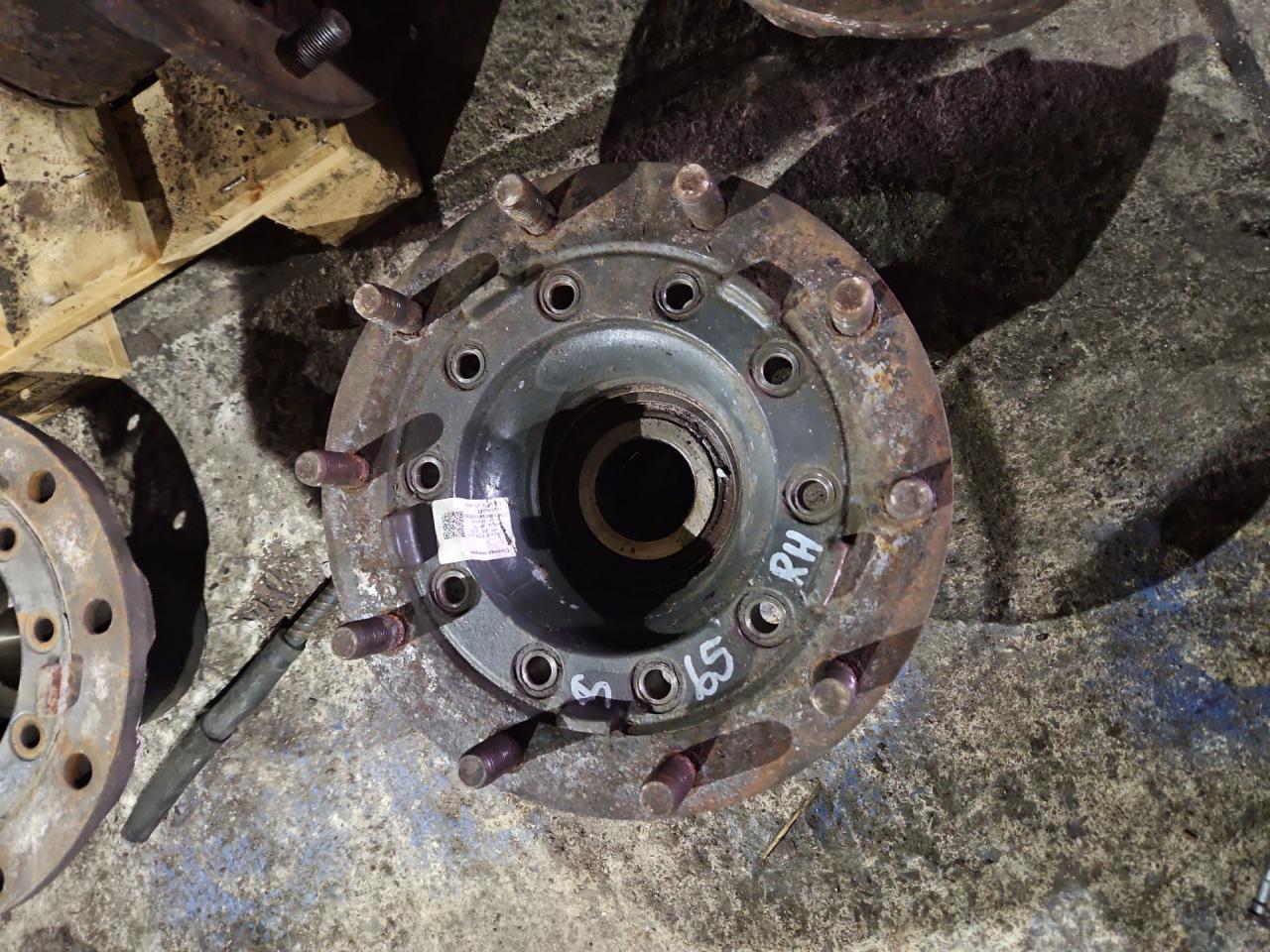 ступица передняя Scania R 3 поколение 2006, 11.7 л., HPi, DC 12.14, дизель, МКПП, серый, правый руль, 1868663, 1724406, 2603321, 2310169, 3198229, 1868087 - фото №1