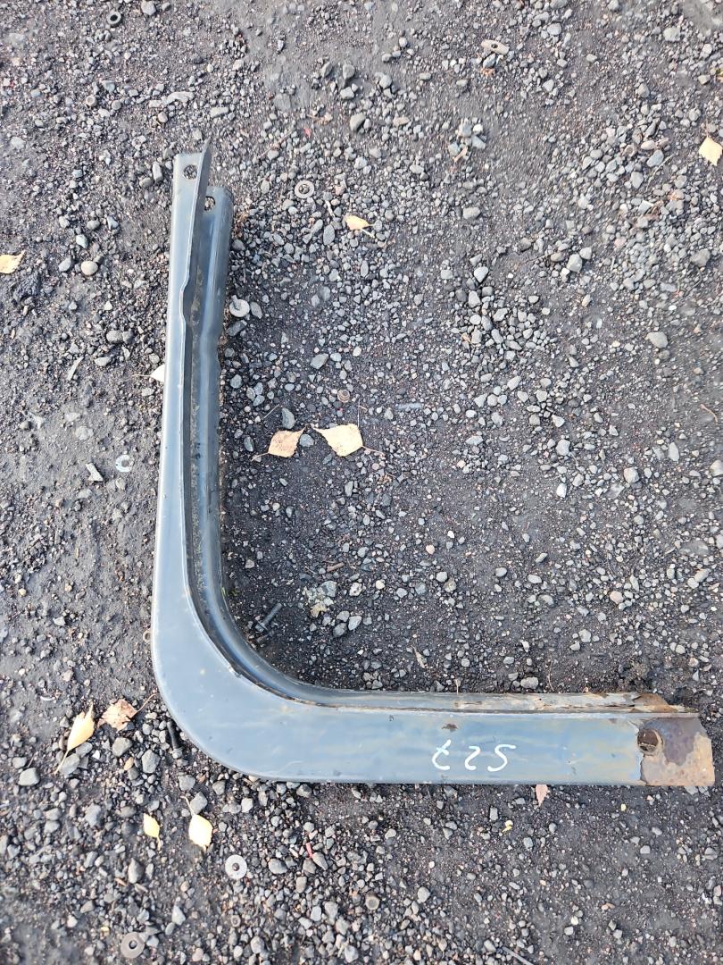 крепление бака топливного Scania R 3 поколение 2009, 11.7 л., DC 12.15, дизель, красный, грузовик, правый руль, 1528910, 1361756 - фото №1