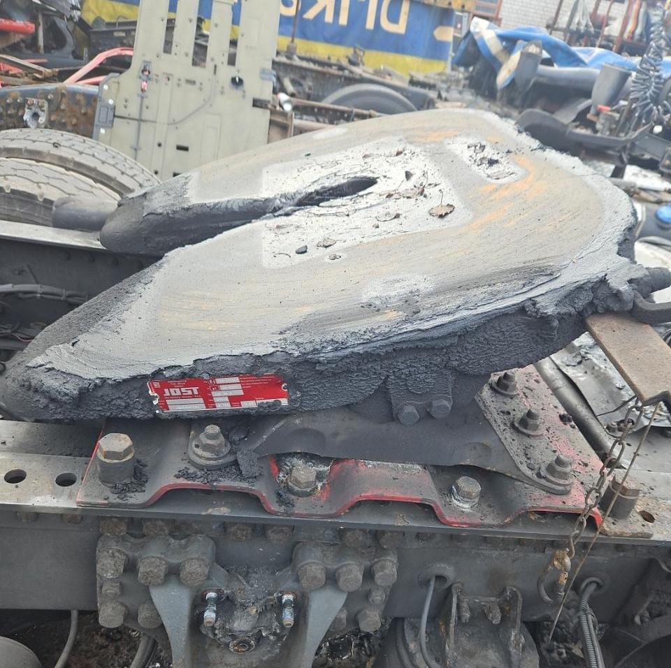 седельно-сцепное устройство Scania G 2 поколение 2012, 11.7 л., HPi, DC 12.15, дизель, АКПП, белый, правый руль, JSK36D - фото №1