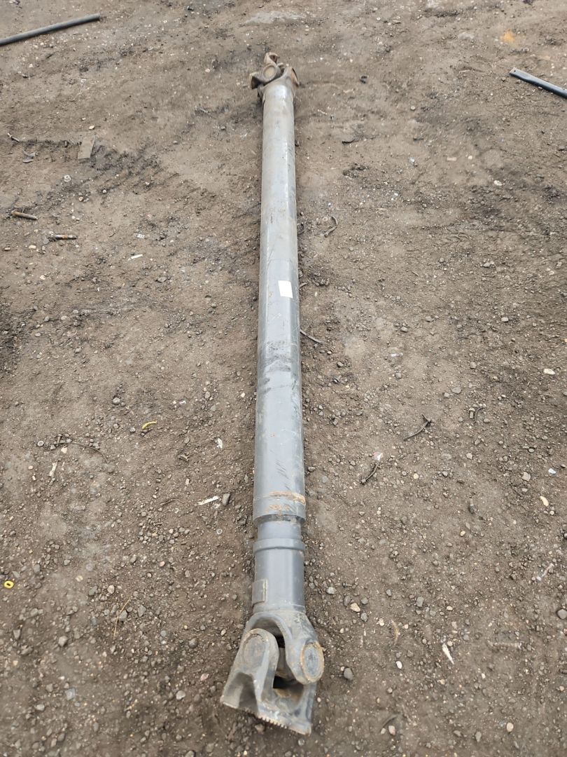 карданный вал Volvo FH 3 поколение 2016, АКПП, белый, правый руль, 1067777, 25817776 - фото №1