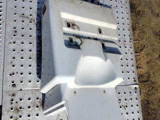 крыло Mercedes-Benz Actros 3 поколение (MP3) 2013, 11.9 л., OM 541.976, дизель, робот, белый, правый руль, A9438813801, A9438811105