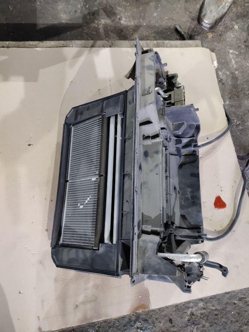 отопитель в сборе (печка) Scania G 2 поколение 2010, 12.7 л., DC 13.05, дизель, красный, грузовик, 1895576 - фото №1