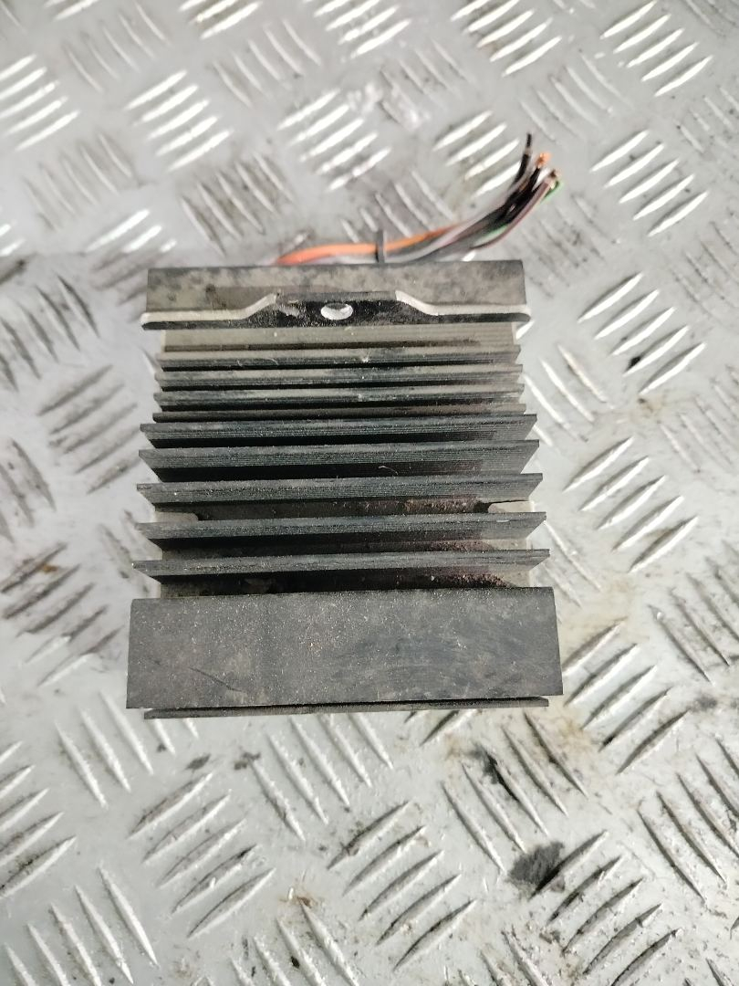 Преобразователь напряжения Scania R 3 поколение 2010, 1729858, 1729574, 1425588 - фото №1