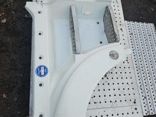 Подножка кабины MAN TGX 1 поколение 2018, 12.4 л., D 2676 LF 52, дизель, АКПП, белый, правый руль, 81615100704, 81615100914, 81615100824, 81615100400