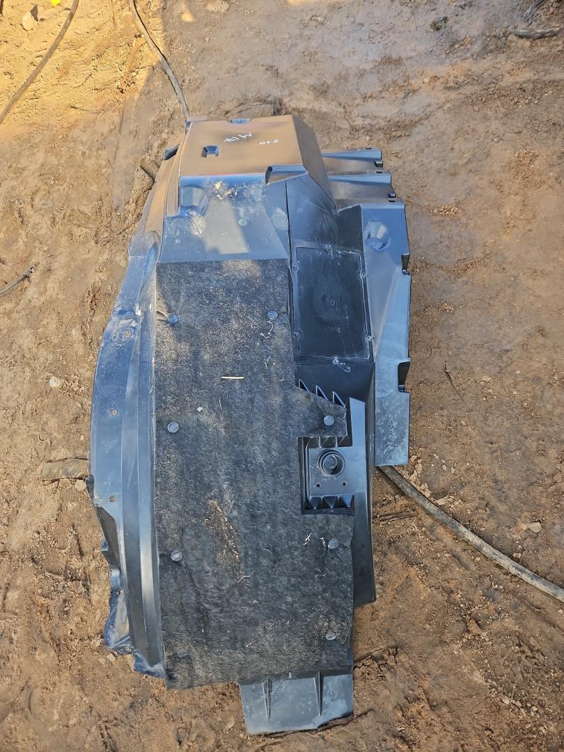 защита арок (подкрылок) MAN TGX 1 поколение 2018, 12.4 л., D 2676 LF 52, дизель, АКПП, белый, правый руль, 81612300210, 81612300208, 81612300148, 81612300140, 81612300122 - фото №1