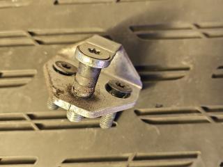 ответная часть (скоба) замка двери DAF XF 106 1 поколение 2020, MX-13, АКПП, белый, правый руль, 0300276