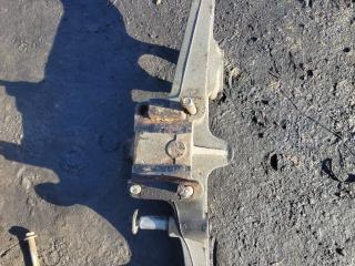 кронштейн пневмоподушки MAN TGX 1 поколение 2018, 12.4 л., D 2676 LF 51, дизель, АКПП, белый, правый руль, 81436306066, 81436306058, 81436300192, 81436303192