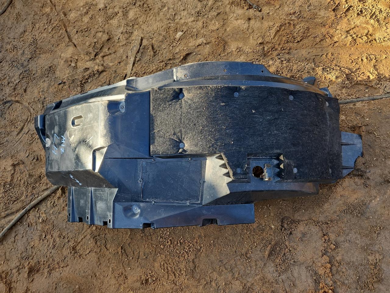 защита арок (подкрылок) MAN TGX 1 поколение 2018, 12.4 л., D 2676 LF 52, дизель, АКПП, белый, правый руль, 81612300277, 81612300276, 81612300209 - фото №1