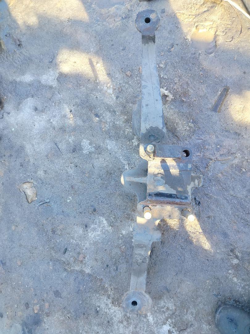 кронштейн крепления пневморессора левый MAN TGX 1 поколение 2018, 12.4 л., D 2676 LF 51, дизель, АКПП, белый, правый руль, 81436306065, 81436306057, 81436303191 - фото №1