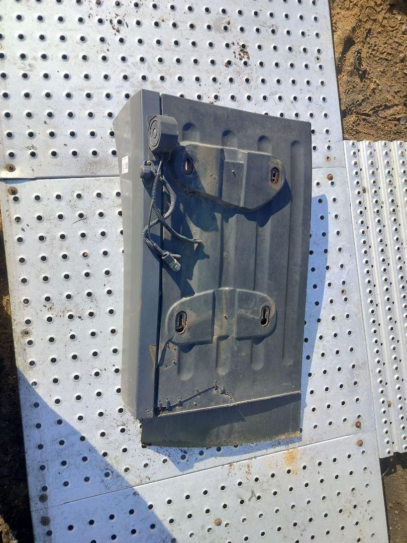 крыло Mercedes-Benz Actros 4 поколение (MP4) 2016, om471.926, дизель, робот, белый, правый руль, A9608816803, A9608817102, A9608814805 - фото №1