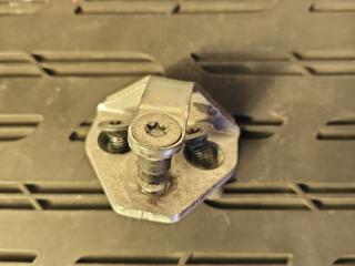 ответная часть (скоба) замка двери DAF XF 106 1 поколение 2020, MX-13, АКПП, белый, правый руль, 0300276