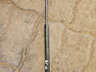 Амортизатор крышки инструментального ящика Volvo FH 3 поколение 2014, 12.8 л., D13C500, дизель, АКПП, белый, правый руль, 20895863