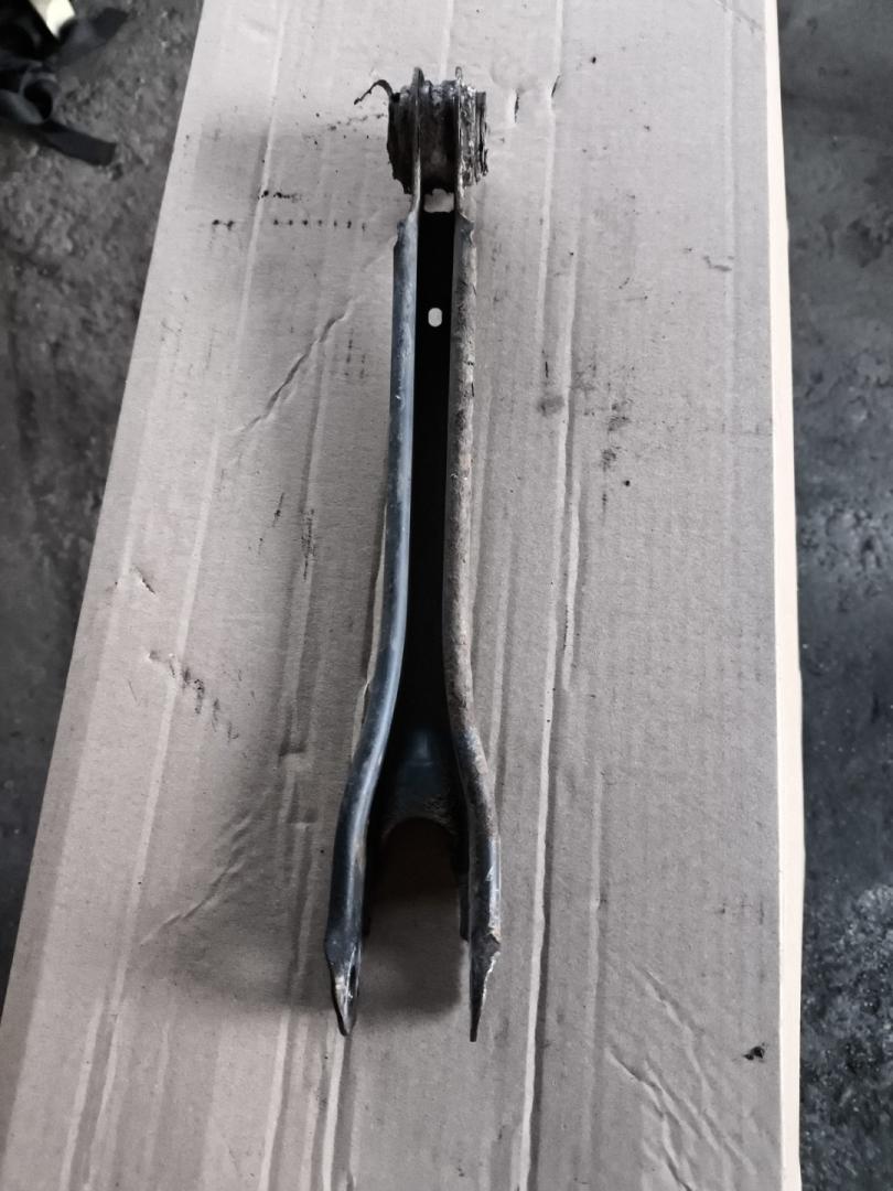 рычаг задний правый Mercedes-Benz C-Класс W204/S204 2008, 2.1 л., OM 651.911, дизель - фото №1