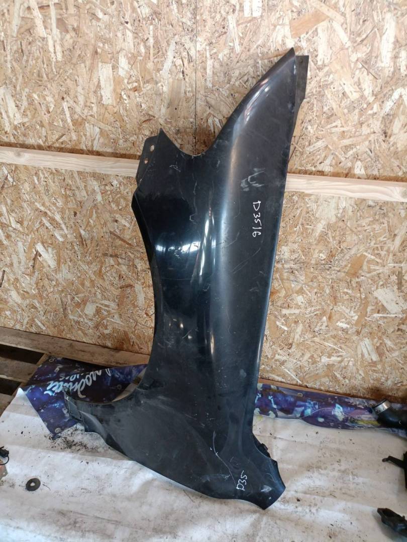 крыло переднее левое Volkswagen Touareg 1 поколение 2002, 2.5 л., BAC, дизель, МКПП - фото №1