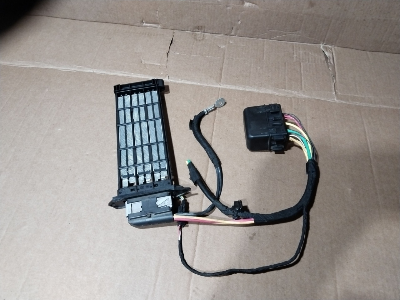 Электрический отопитель салона Renault Scenic 3 поколение 2011, 1.6 л., R9M 402, дизель, минивэн, 18013481 - фото №1