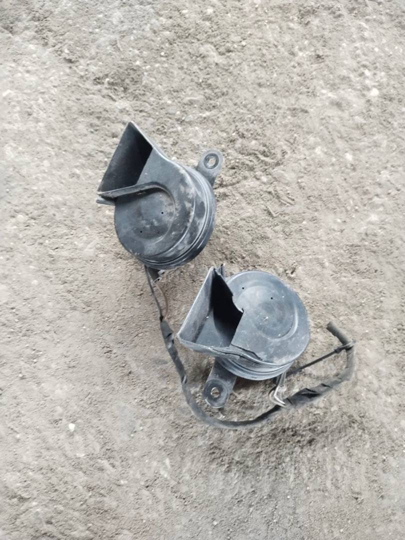 сигнал (клаксон) Mercedes-Benz C-Класс W203/S203/CL203 2001, 2.2 л., OM 611.962, дизель, МКПП - фото №1