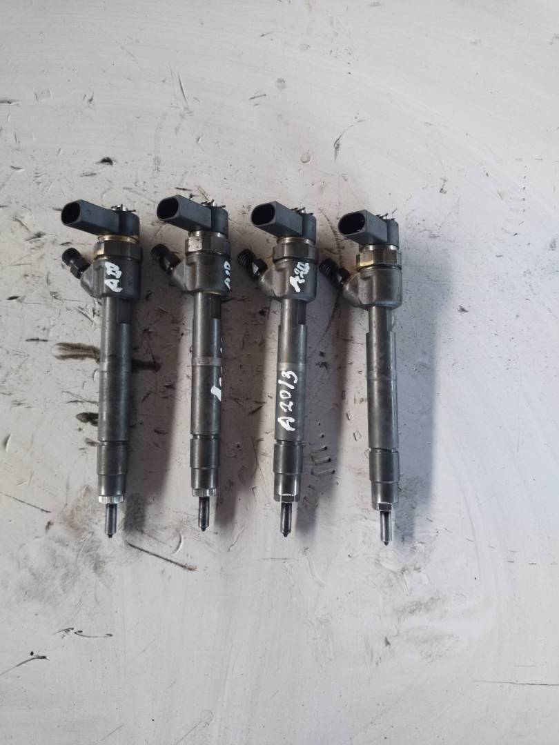 форсунка Mercedes-Benz C-Класс W203/S203/CL203 (2000 - 2004), 2.2 л., OM 646.963, дизель - фото №1