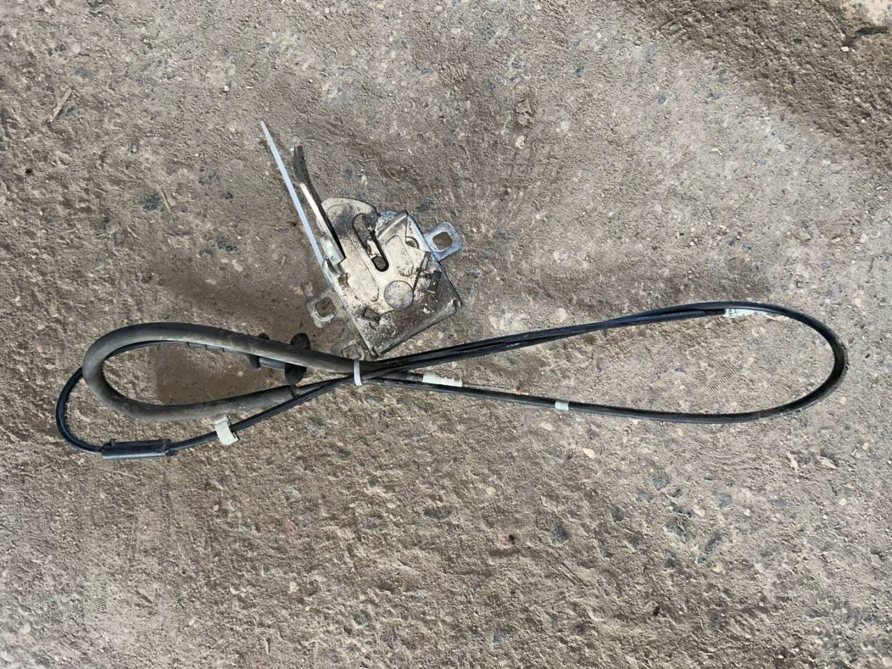 замок капота Fiat Croma 2 поколение (2005 - 2011) - фото №1