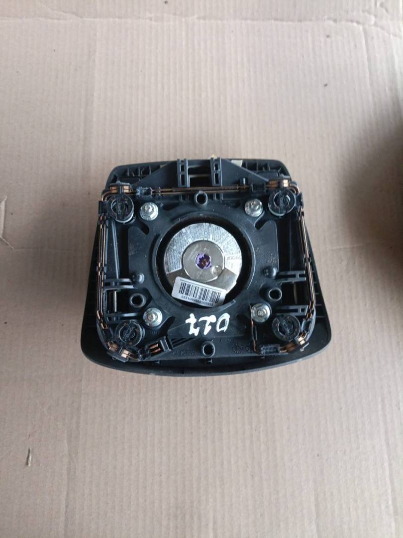 подушка безопасности водителя Peugeot Boxer 2 поколение 2006, 2.2 л., 4HV (P22DTE), дизель, МКПП, 7354697730 - фото №1