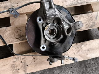 ступица передняя правая Toyota Prius 2 поколение 2005, 1.5 л., 1NZ-FE, бензин