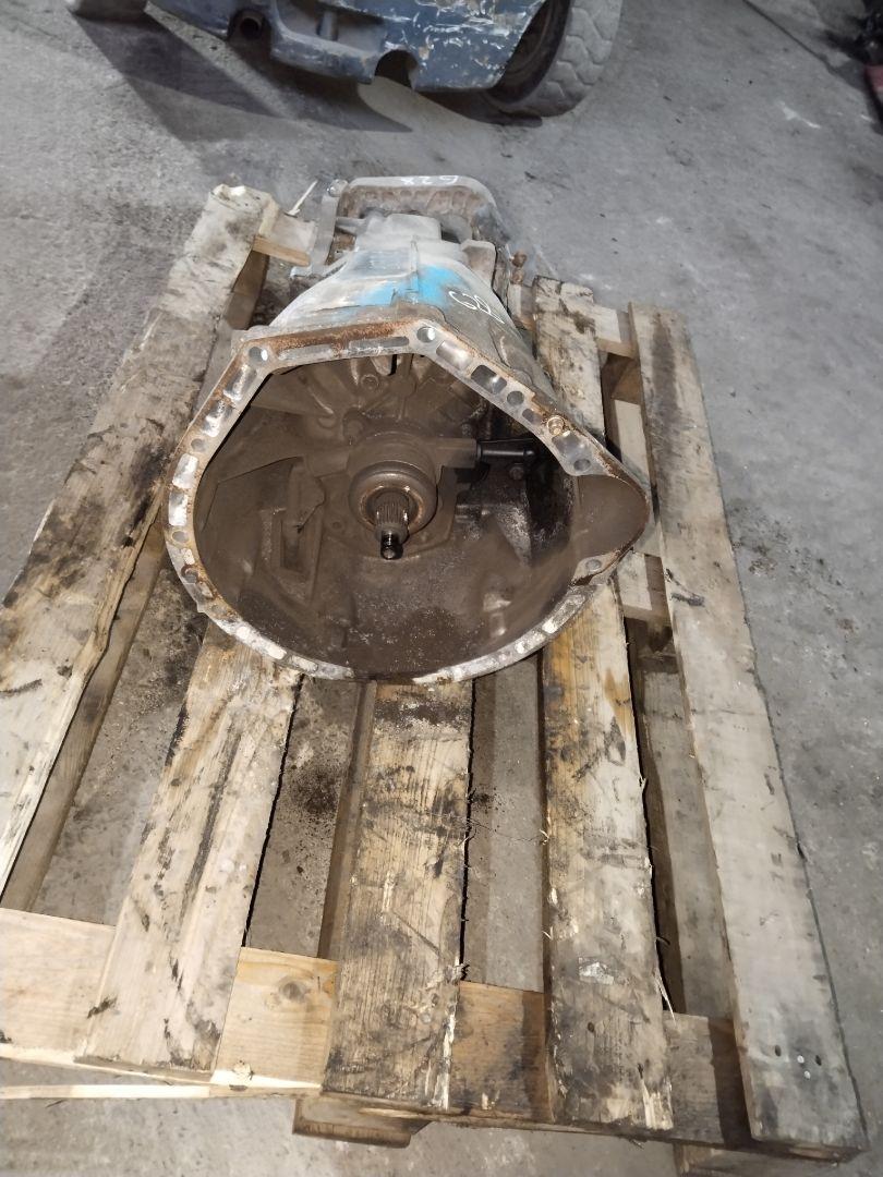 КПП механическая (МКПП) Mercedes-Benz Vito W639 2008, 2.2 л., OM 646.980, дизель, 716652 - фото №1