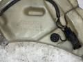 бачок омывателя Volkswagen Touareg 1 поколение 2002, 2.5 л., BAC, дизель, МКПП - фото №3