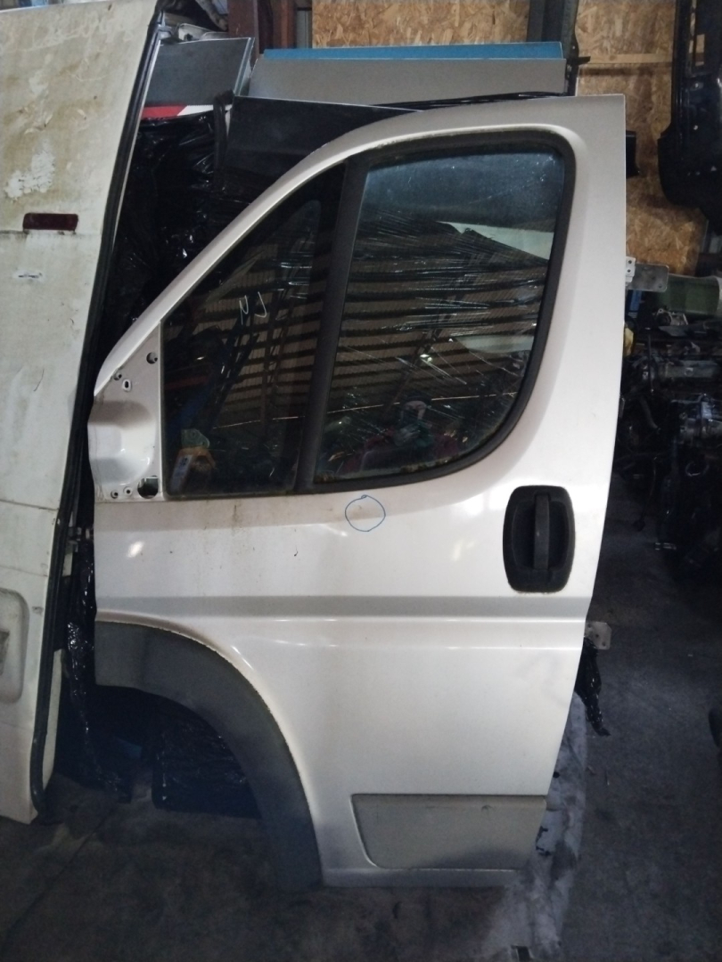 дверь передняя левая Citroen Jumper 2 поколение 2011, 2.2 л., 4HH (P22DTE), дизель - фото №1