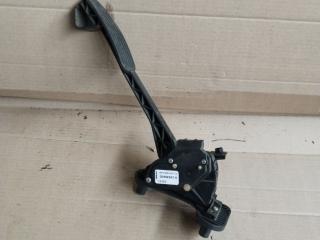 педаль Volvo S60 1 поколение [рестайлинг] 2004, 2.4 л., B 5244 S2, бензин