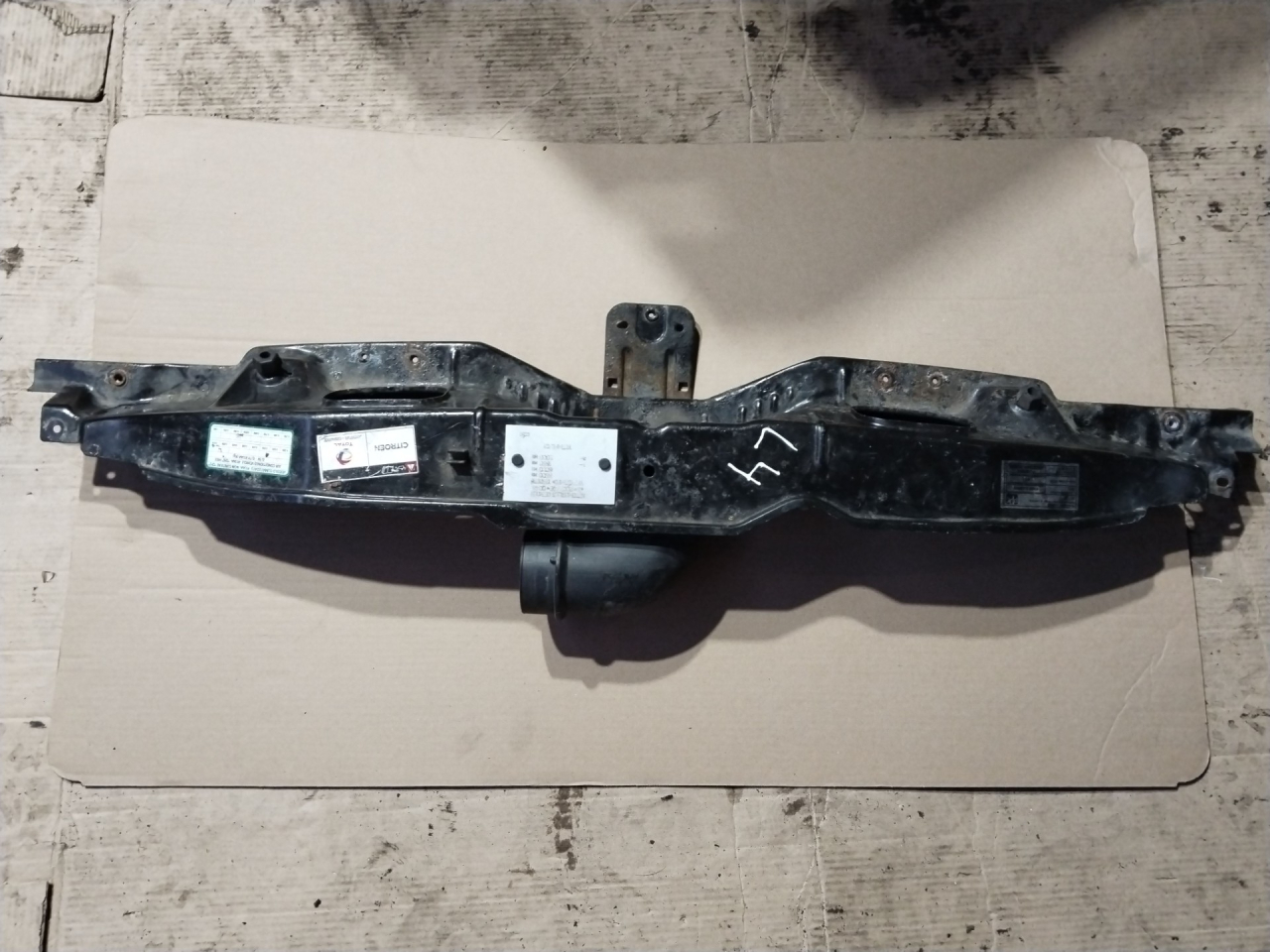 верхняя планка телевизора Citroen Jumper 2 поколение 2011, 2.2 л., 4HH (P22DTE), дизель - фото №1