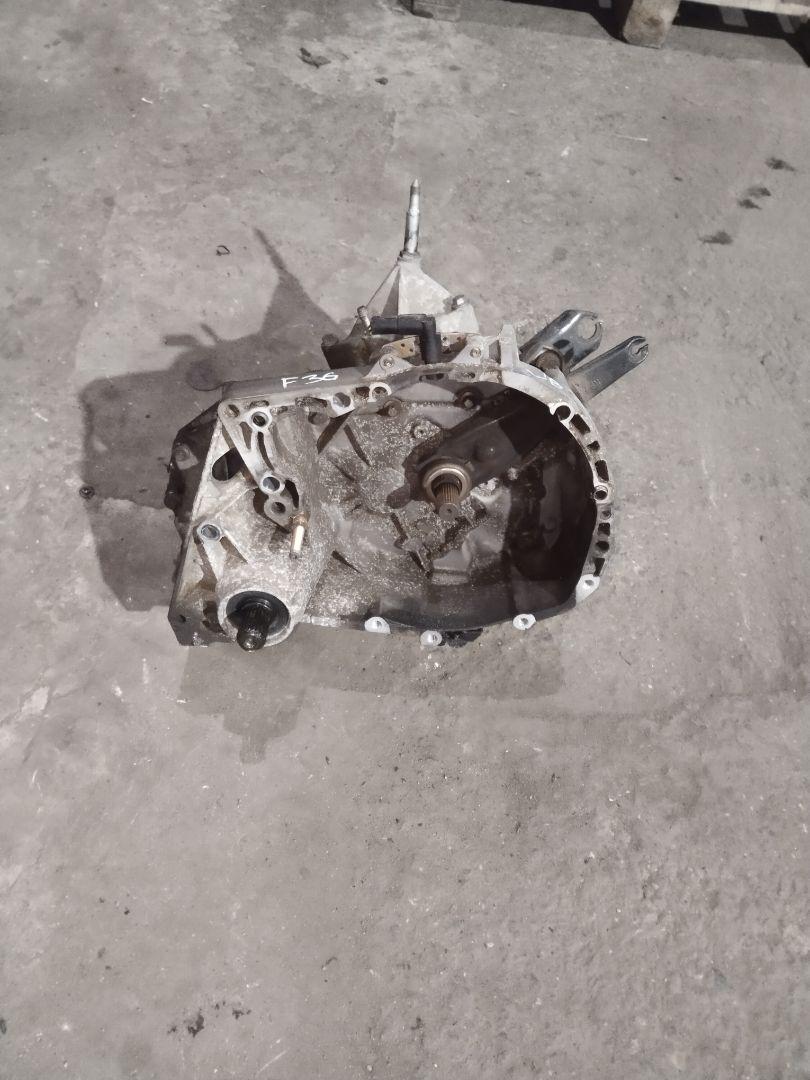 КПП механическая (МКПП) Renault Megane 2 поколение 2005, 1.6 л., K4M 700, бензин, JB3953 - фото №1