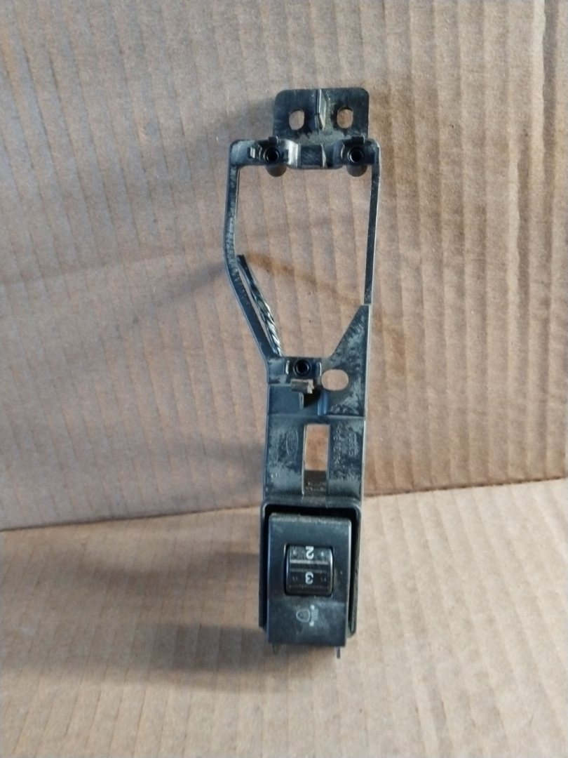 кнопка корректора фар Ford Ranger 3 поколение T6 2014, 2.2 л., дизель - фото №1