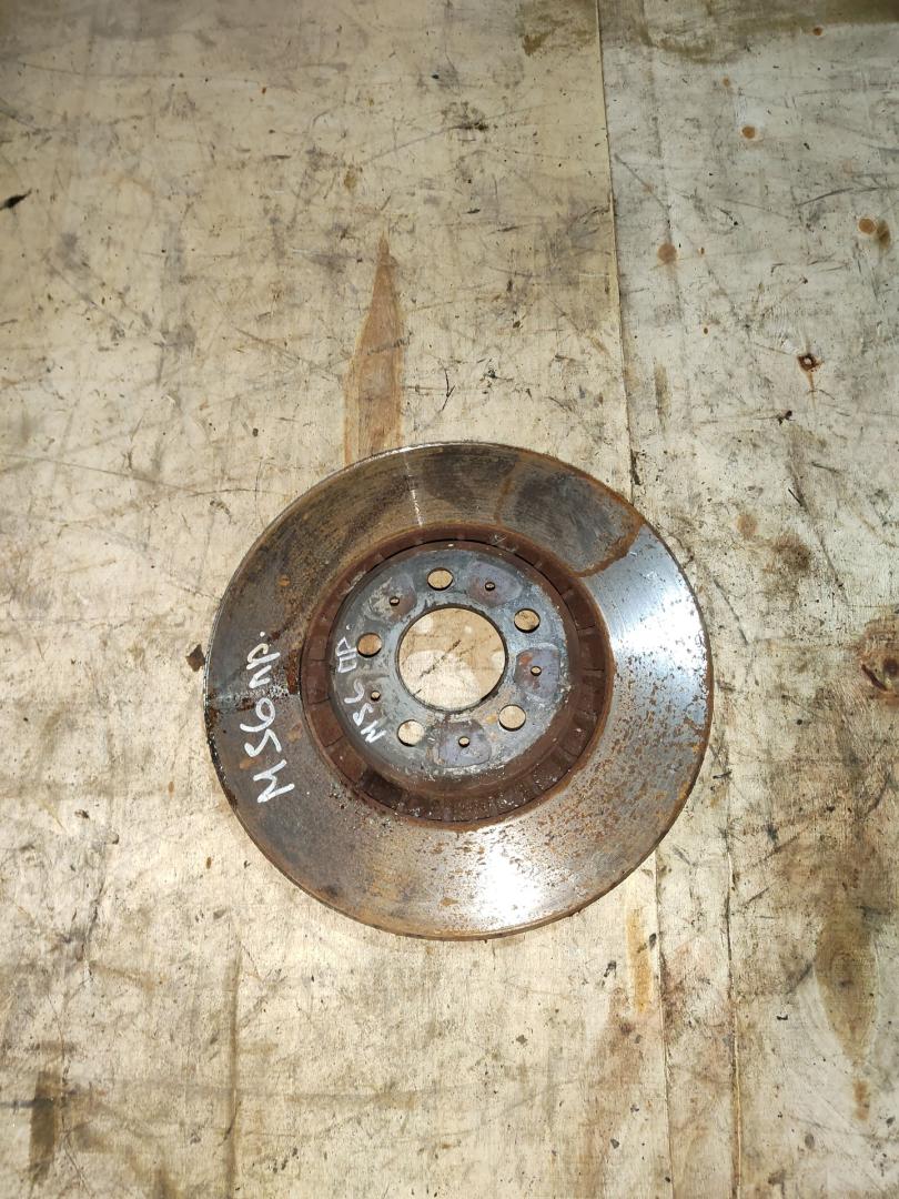 диск тормозной передний Volvo XC90 1 поколение 2003, 2.9 л., бензин, АКПП - фото №1