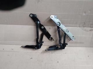 петля крышки багажника Volvo S80 2 поколение 2008, 2.4 л., D 5244 T4, дизель