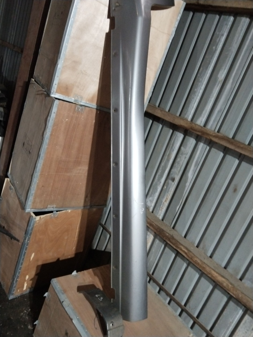 накладка на порог Hyundai Santa Fe 1 поколение (SM) 2001, 2.0 л., D4EA, дизель - фото №1