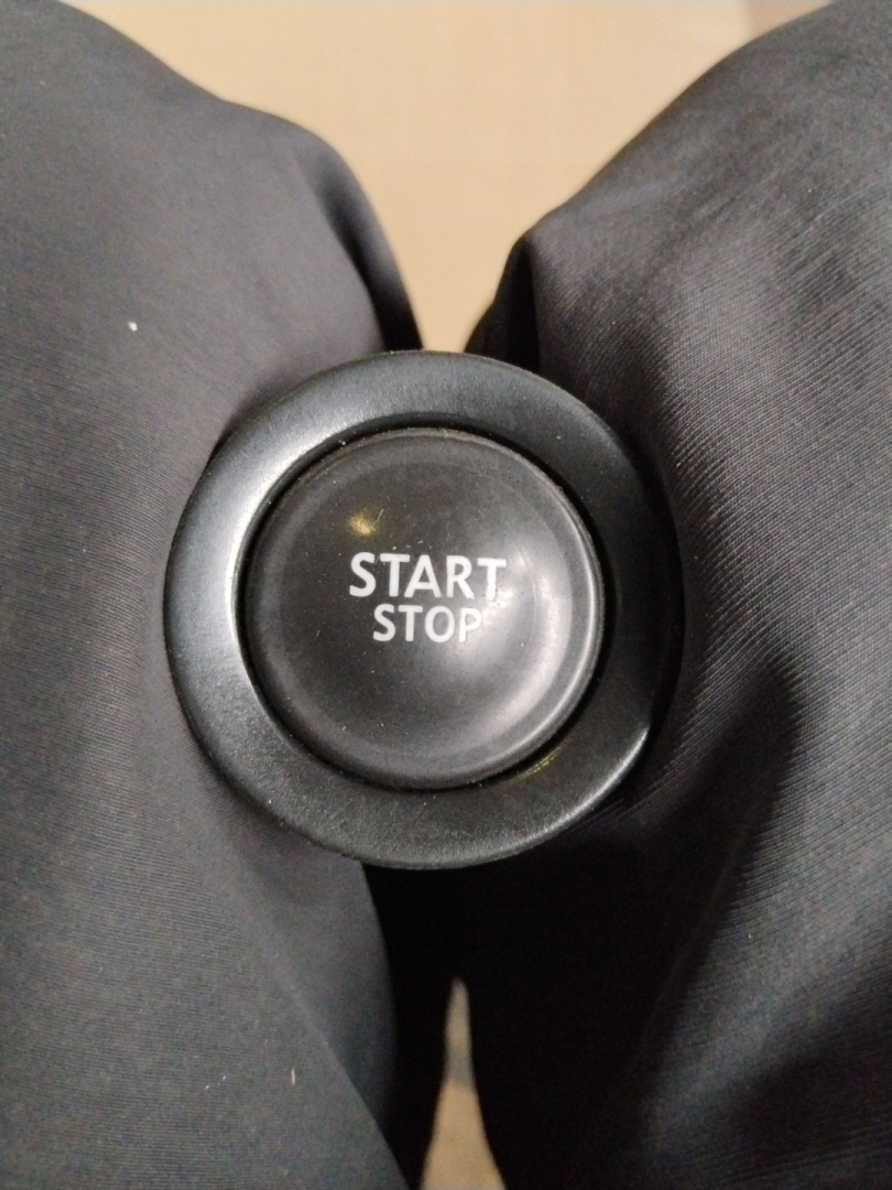 кнопка запуска двигателя Renault Scenic 3 поколение 2010, 2.0 л., M4R 711, бензин, АКПП - фото №1