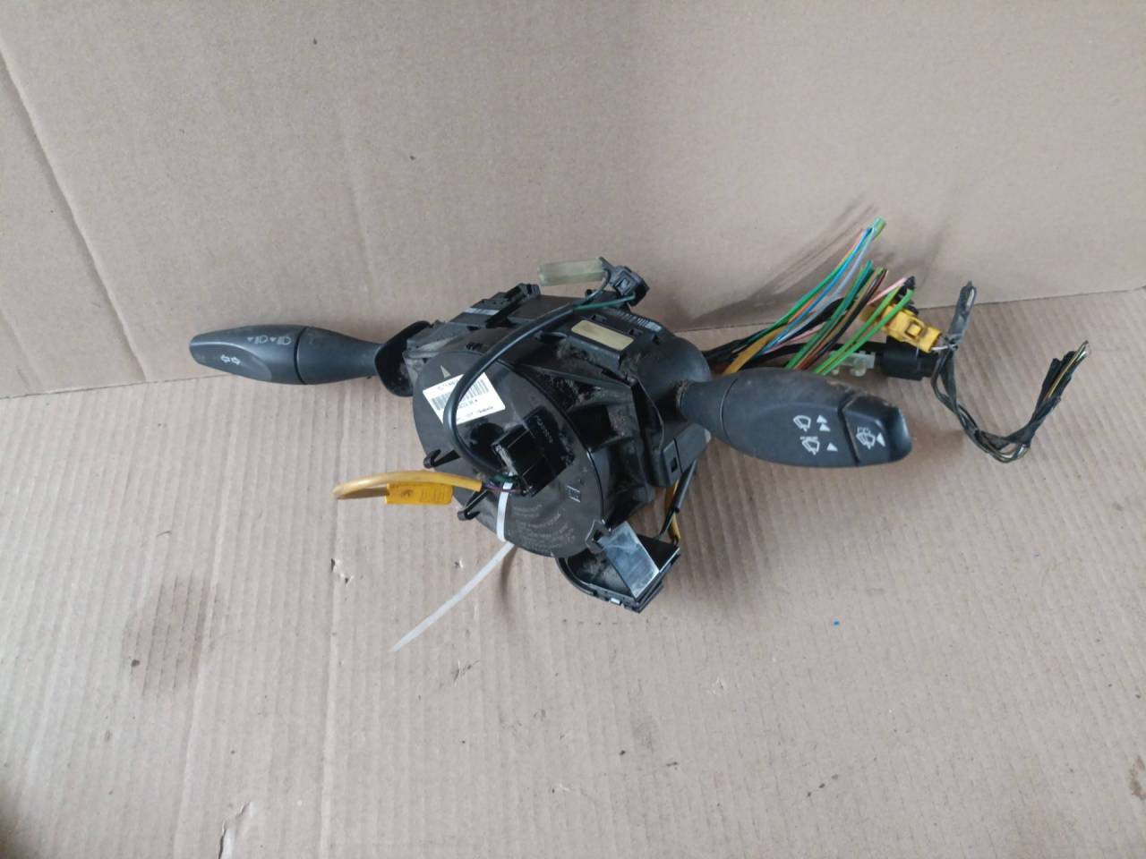 переключатель подрулевой (стрекоза) Ford Transit 6 поколение 2000, 2.0 л., F3FA, дизель, МКПП - фото №1