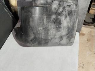 клык бампера задний правый Ford Transit 6 поколение 2004, 2.4 л., дизель, МКПП