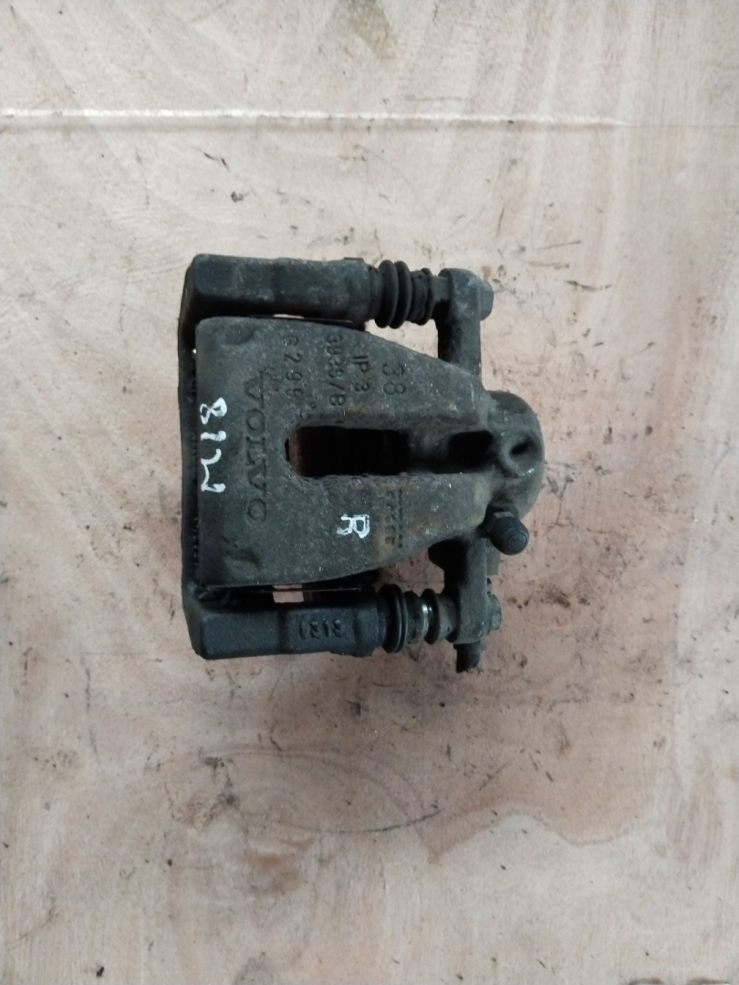 суппорт задний правый Volvo S80 2 поколение 2008, 2.4 л., D 5244 T4, дизель - фото №1