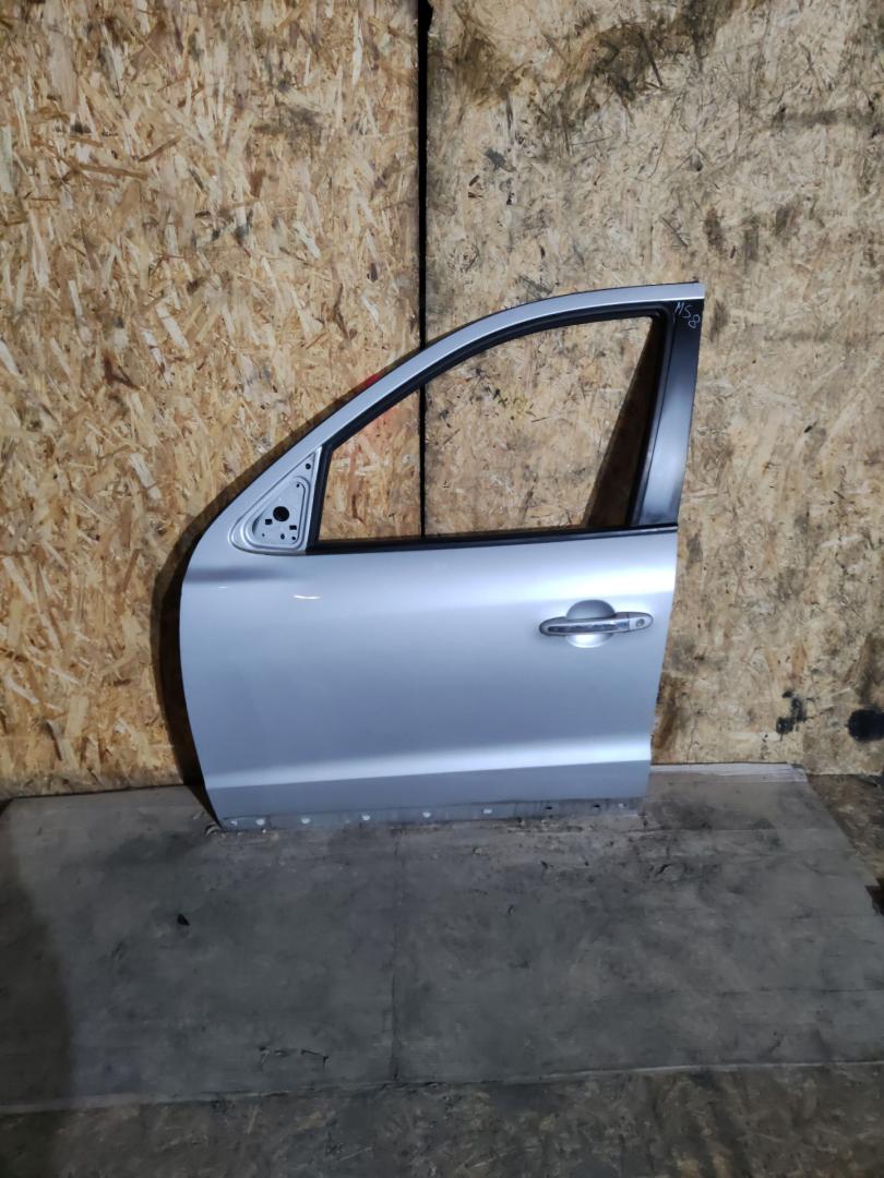дверь передняя левая Hyundai Santa Fe 2 поколение (CM) 2007, 2.2 л., D4EB, дизель, АКПП - фото №1