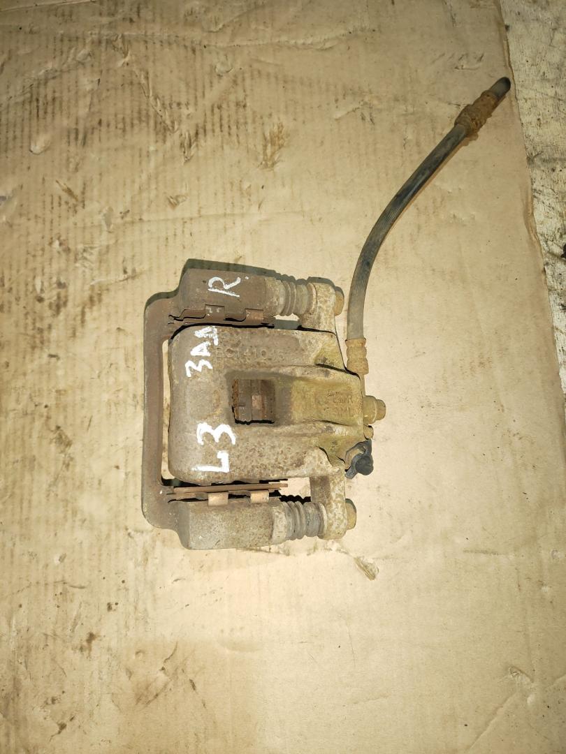 суппорт задний правый Hyundai Santa Fe 1 поколение (SM) 2001, 2.0 л., D4EA, дизель - фото №1