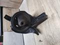 подушка крепления двигателя Hyundai Santa Fe 2 поколение (CM) 2008, 2.2 л., D4EB, дизель, АКПП, 218323K800 - фото №2