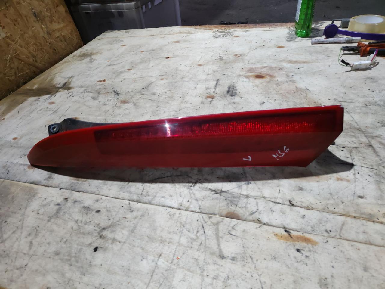 габаритный фонарь Volvo XC90 1 поколение 2003, 2.9 л., бензин, АКПП, 30636166, 00898904 - фото №1