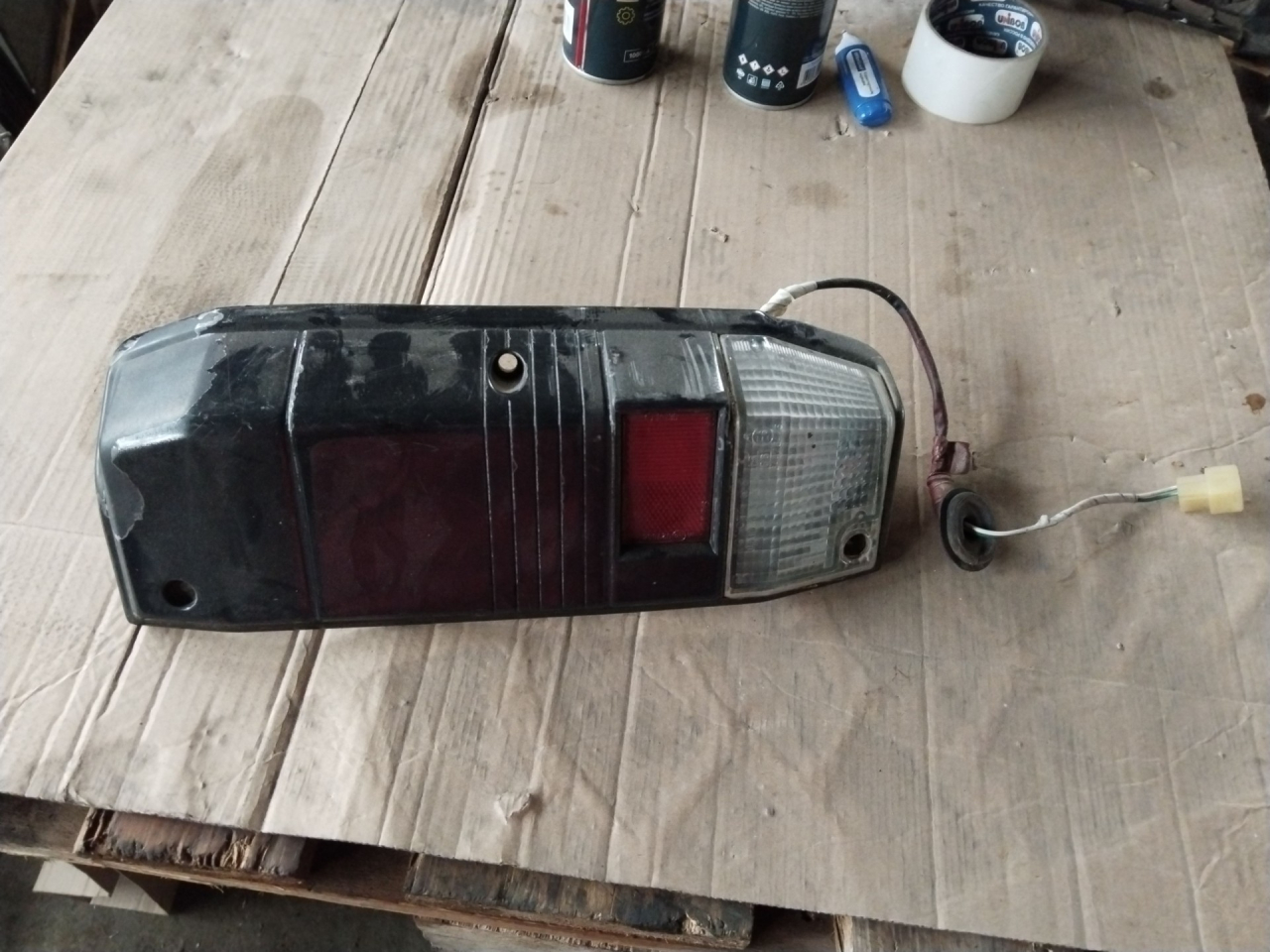 фонарь задний правый Toyota Land Cruiser Prado 1 поколение J70 1992, 2.4 л., 2L-T, дизель - фото №1