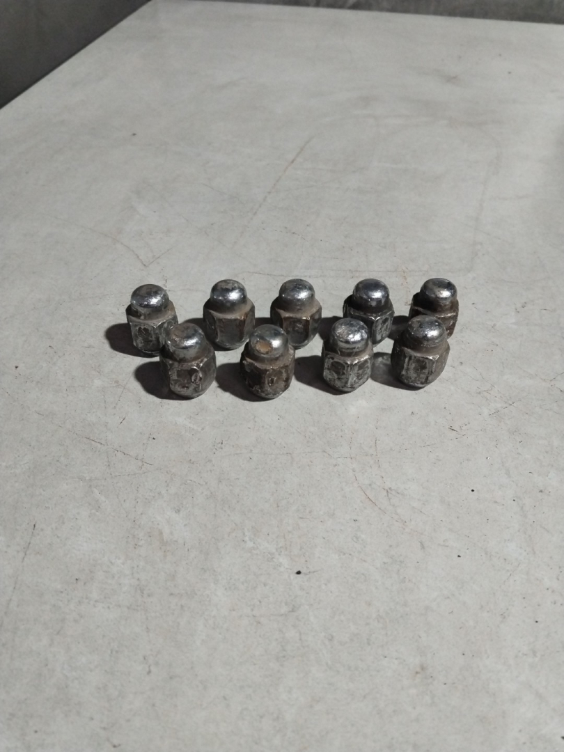 болт колесный Hyundai Santa Fe 1 поколение (SM) 2001, 2.0 л., D4EA, дизель - фото №1