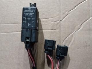 блок управления вентилятором (реле) Mercedes-Benz Vito W639 2007, 2.2 л., OM 646.982, дизель, АКПП, A0025424419