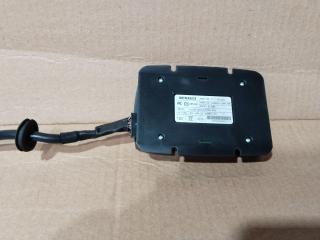 блок управления USB Renault Scenic 2 поколение [рестайлинг] 2008, 1.9 л., F9Q 818, дизель, 7711423807