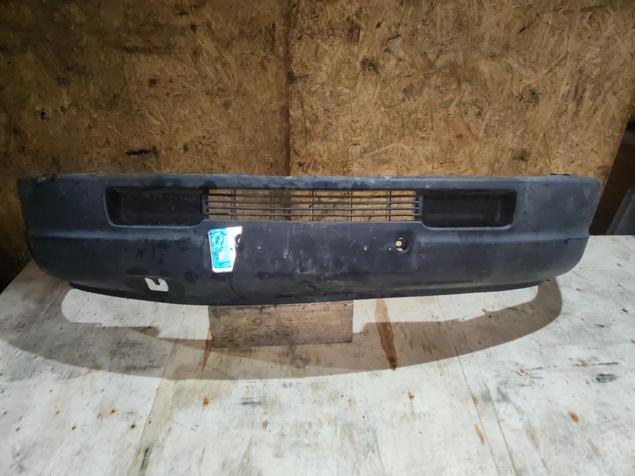 бампер передний Volkswagen LT 2 поколение 1999, 2.5 л., ANJ, дизель, МКПП, микроавтобус - фото №1