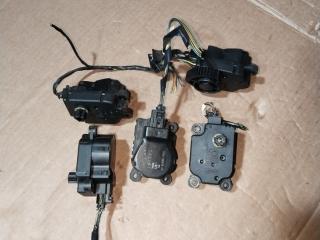 моторчик заслонки печки Ford Kuga 1 поколение (2008 - 2013), 2.0 л., G6DG, дизель, 3M5N19E616AV