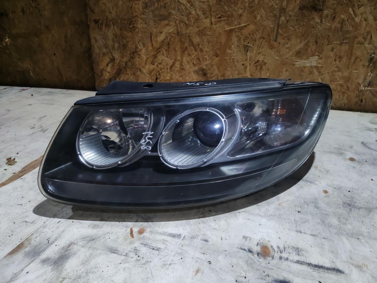 фара левая Hyundai Santa Fe 2 поколение (CM) 2007, 2.2 л., D4EB, дизель, АКПП - фото №1