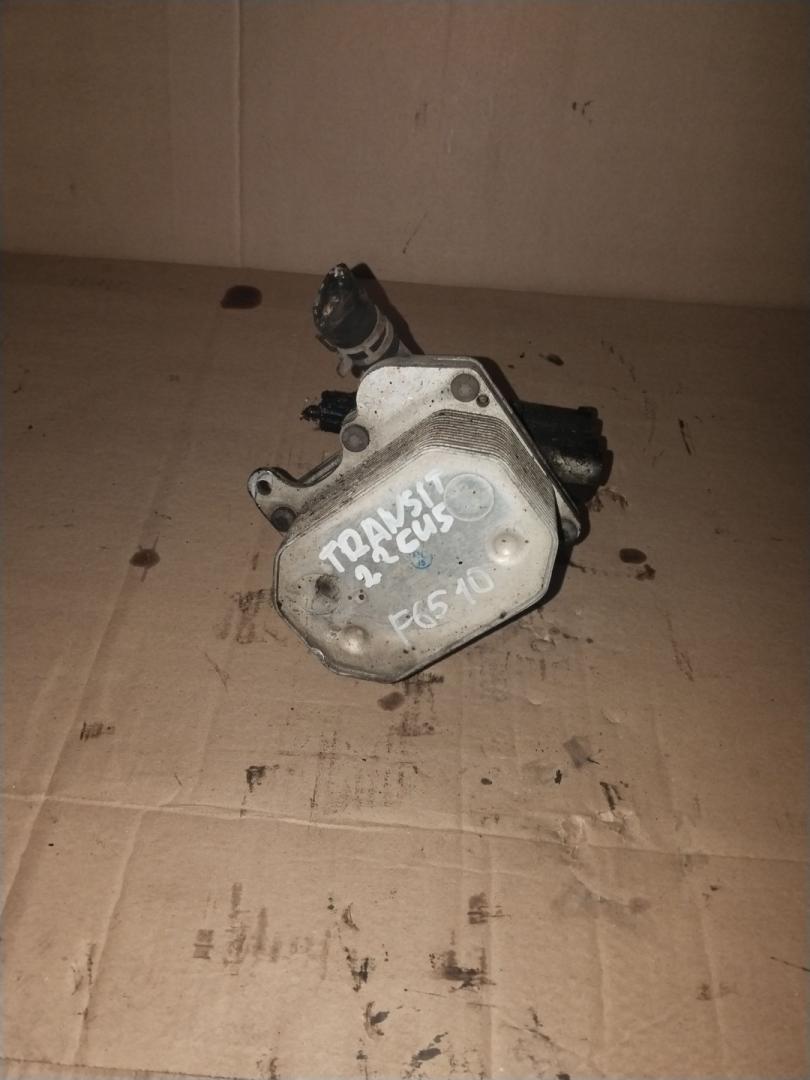 теплообменник масляного фильтра Ford Transit 8 поколение 2014, 2.2 л., DRFB, дизель - фото №1